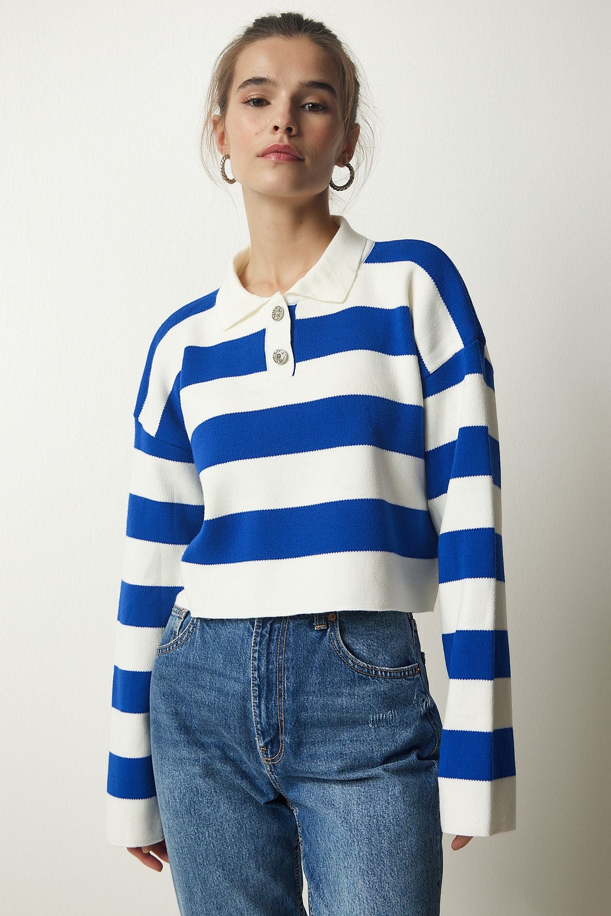 Woman White Blue Stylish button with collar striped crop knitwear sweater BV00115