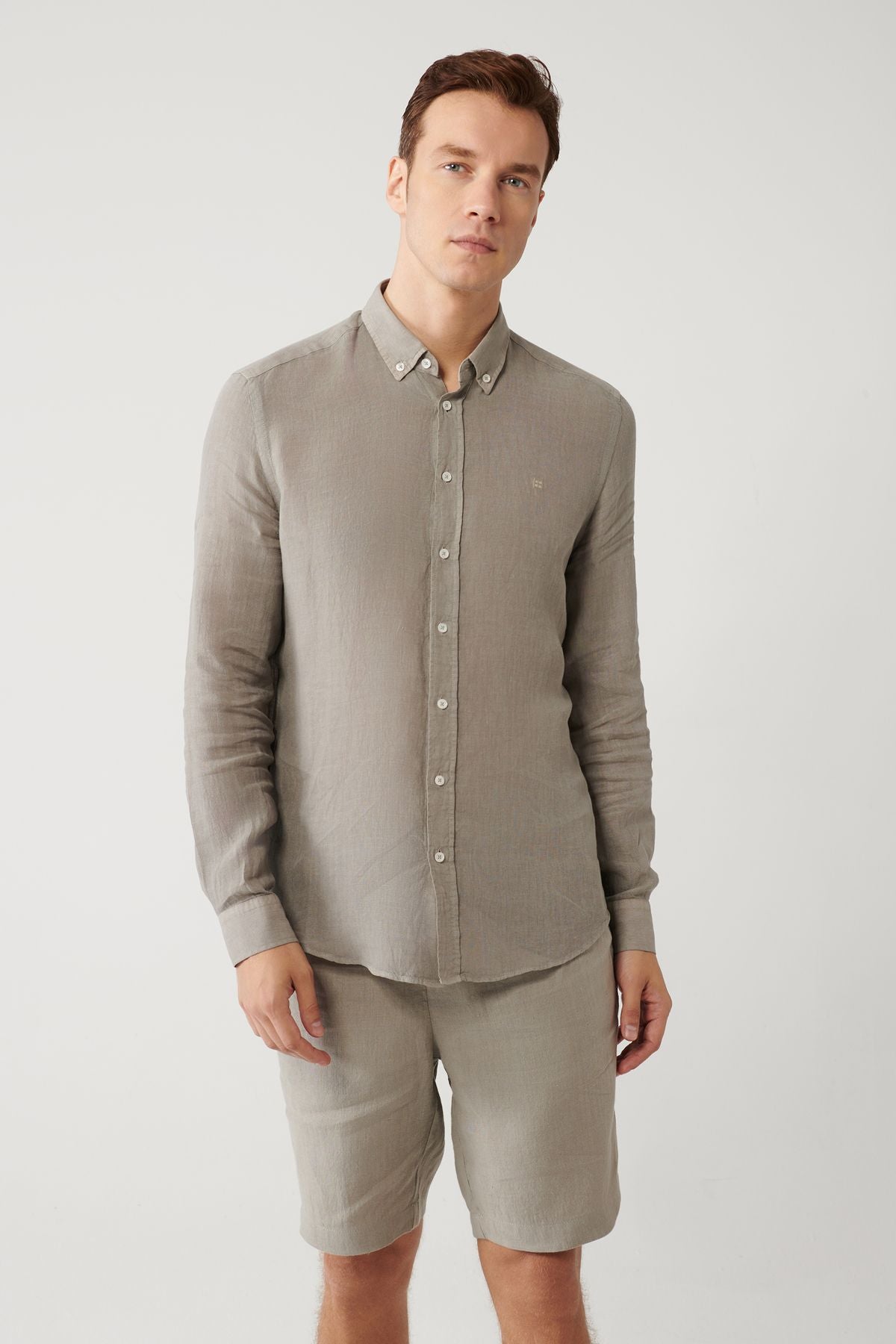 Men's Gray 100 %Linen buttoned collar shirt B002191