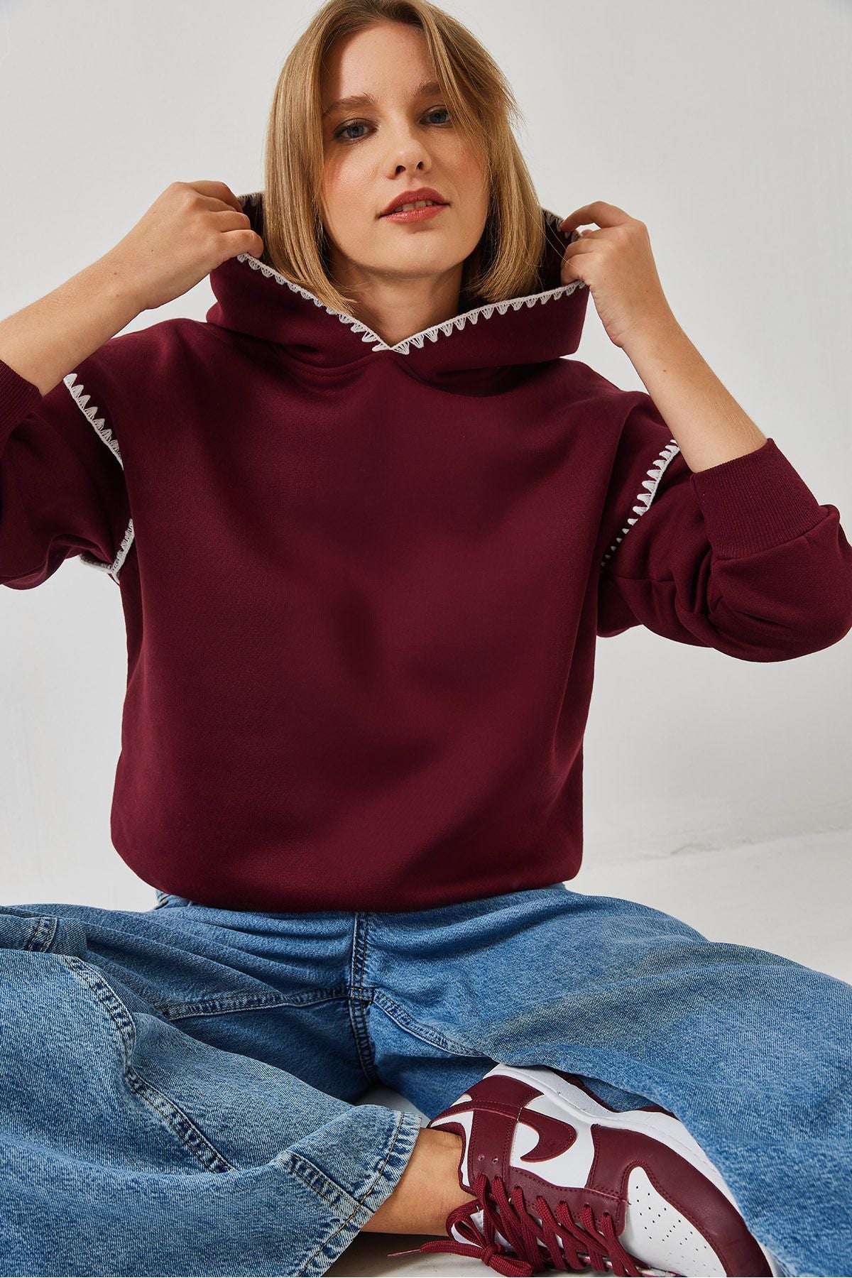 Female Hitr Lace Detail Sweatshirt 60601028