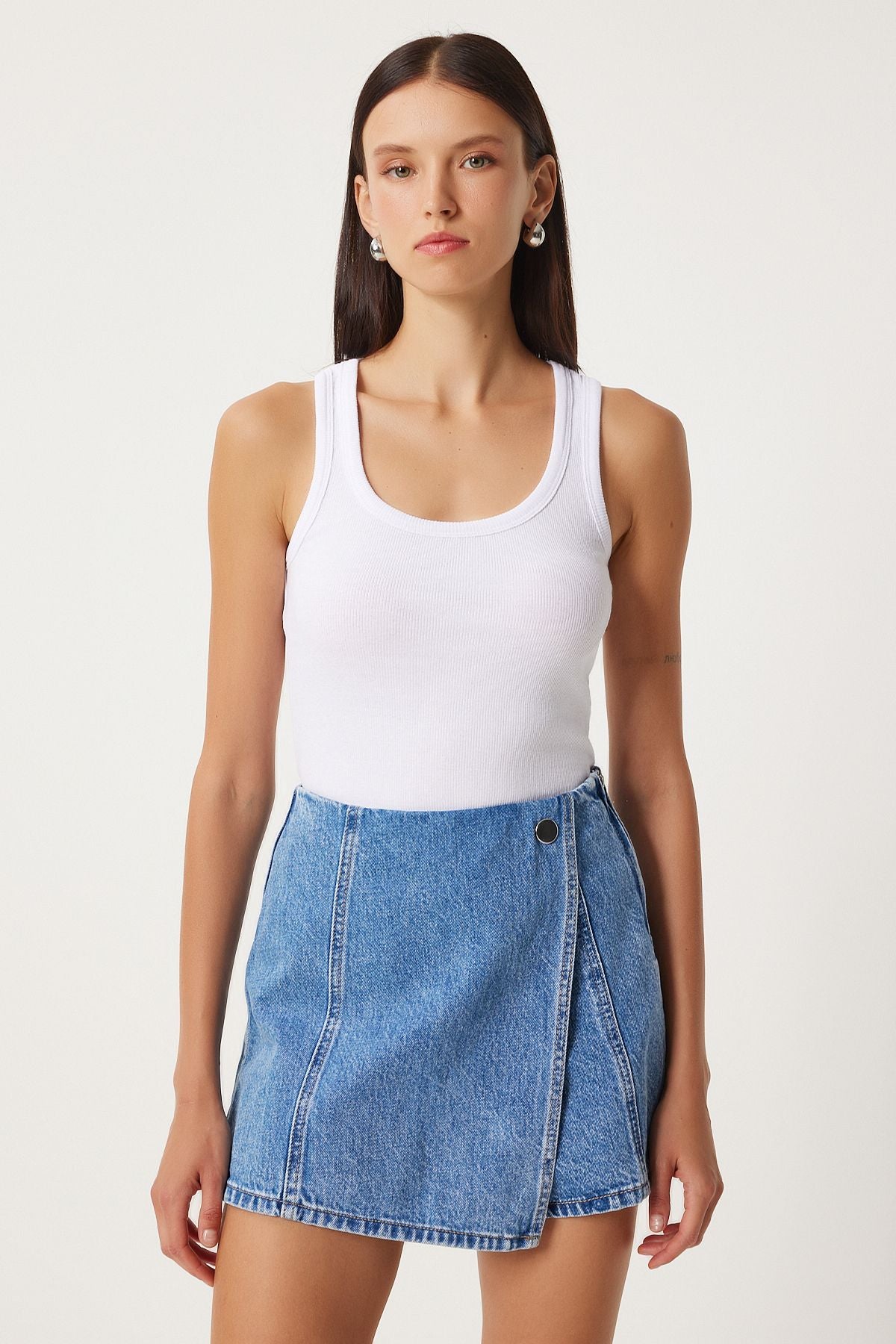 Woman White Wick Thick Strap Knitted Athlete HJ00009