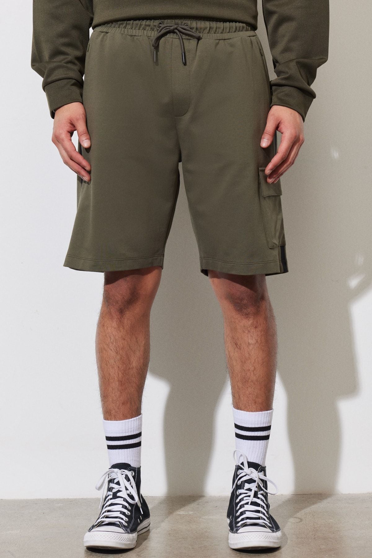 Men's Khaki Standard Fit Normal Cutting Cotton Pocket Knitting Shorts