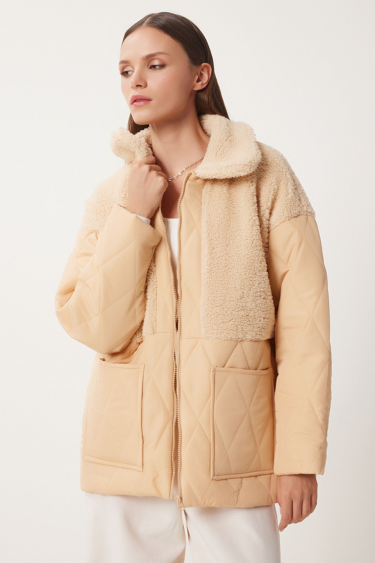 Woman Latte Plush Detailed Kapitone Coat DD01284