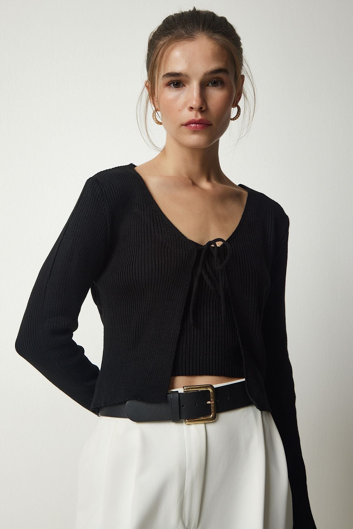 Female Black Conspuent Knitwear Crop Cardigan Team MT00143