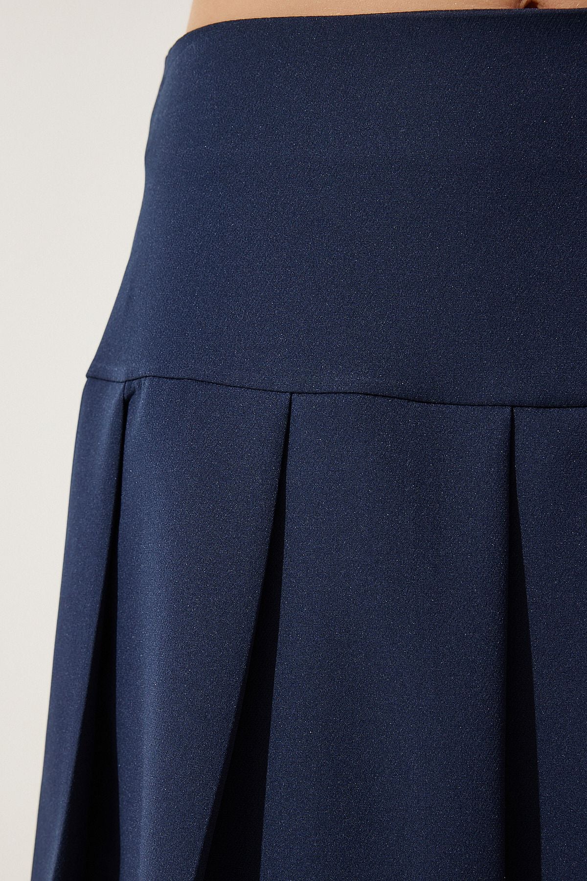 Female Navy Blue Pleated Mini Woven Skirt RV00158