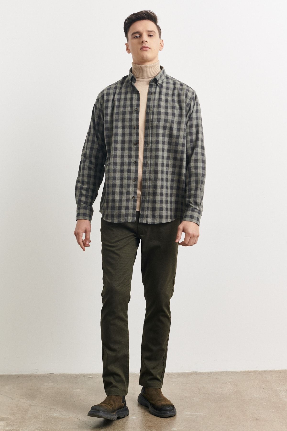 Men's anthracite-green comfort fit comfortable cut buttoned collar checkered flannel lumberjack shirt