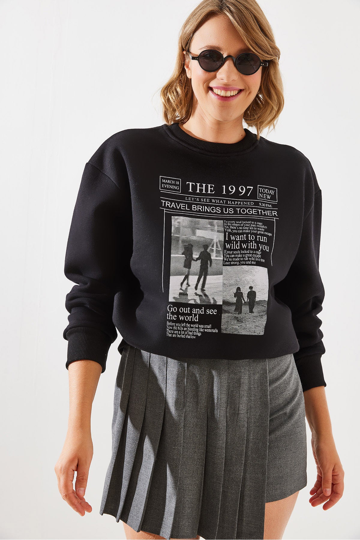 Women's Three Thread Raster The 1997 Printed Sweatshirt MBHS009 60601009