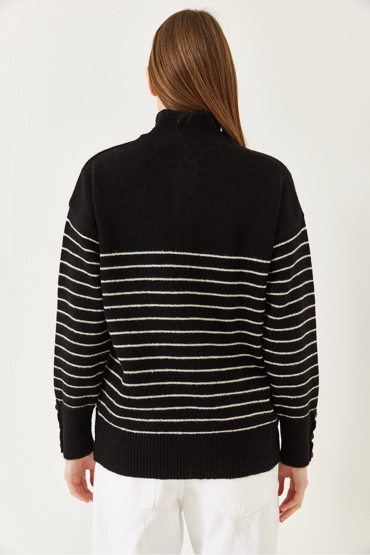 Women's Buttoned Sleeve Patchwork Knitwear Sweater 20247584