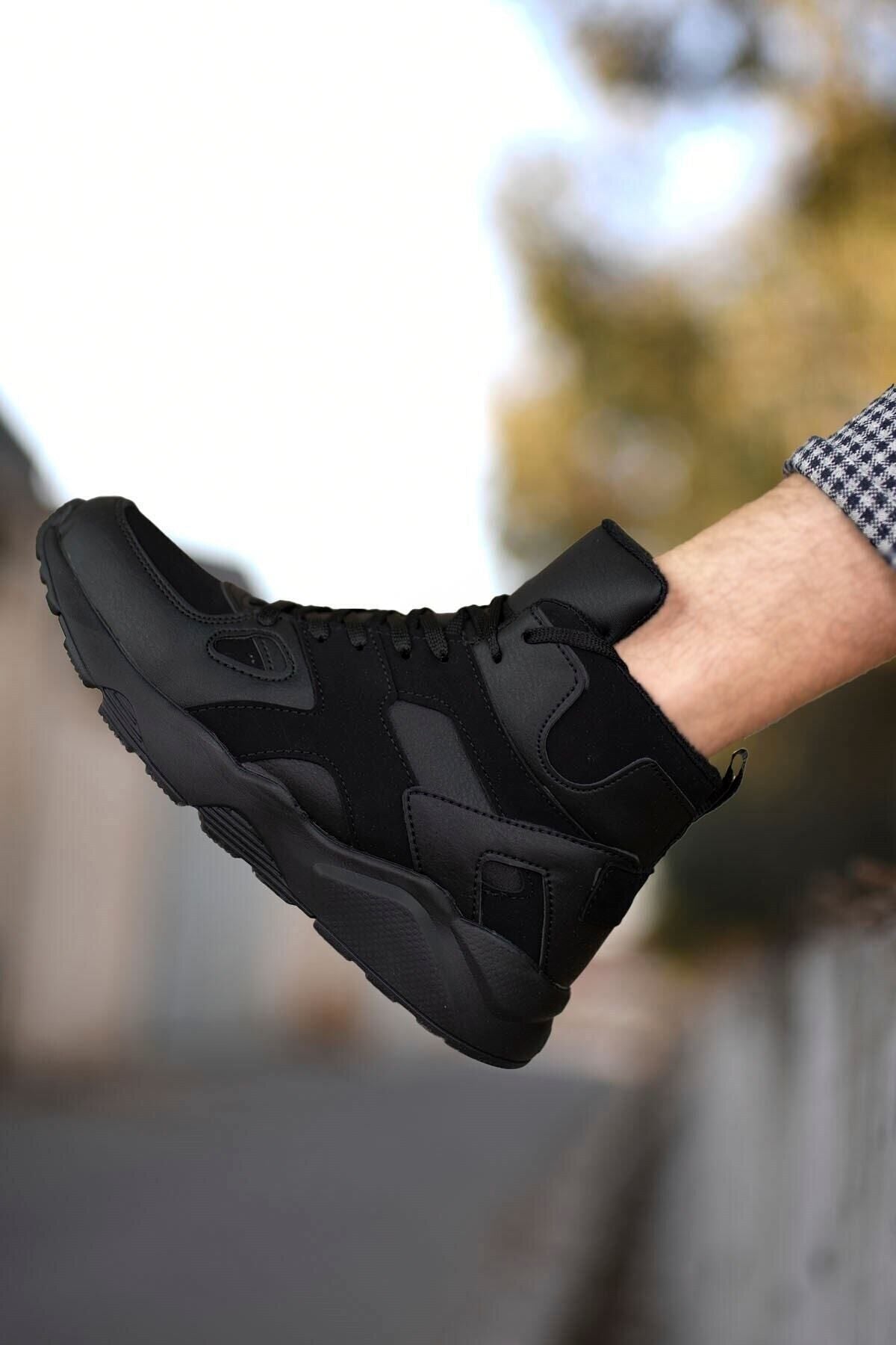 Ultra Light Black Black Men Sneaker Bot 0012350