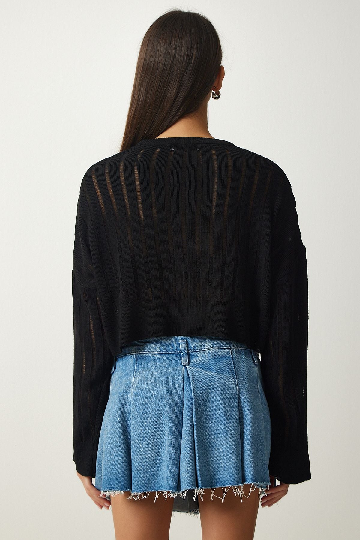 Female Black Outside Crop Triko Sweater MT00147
