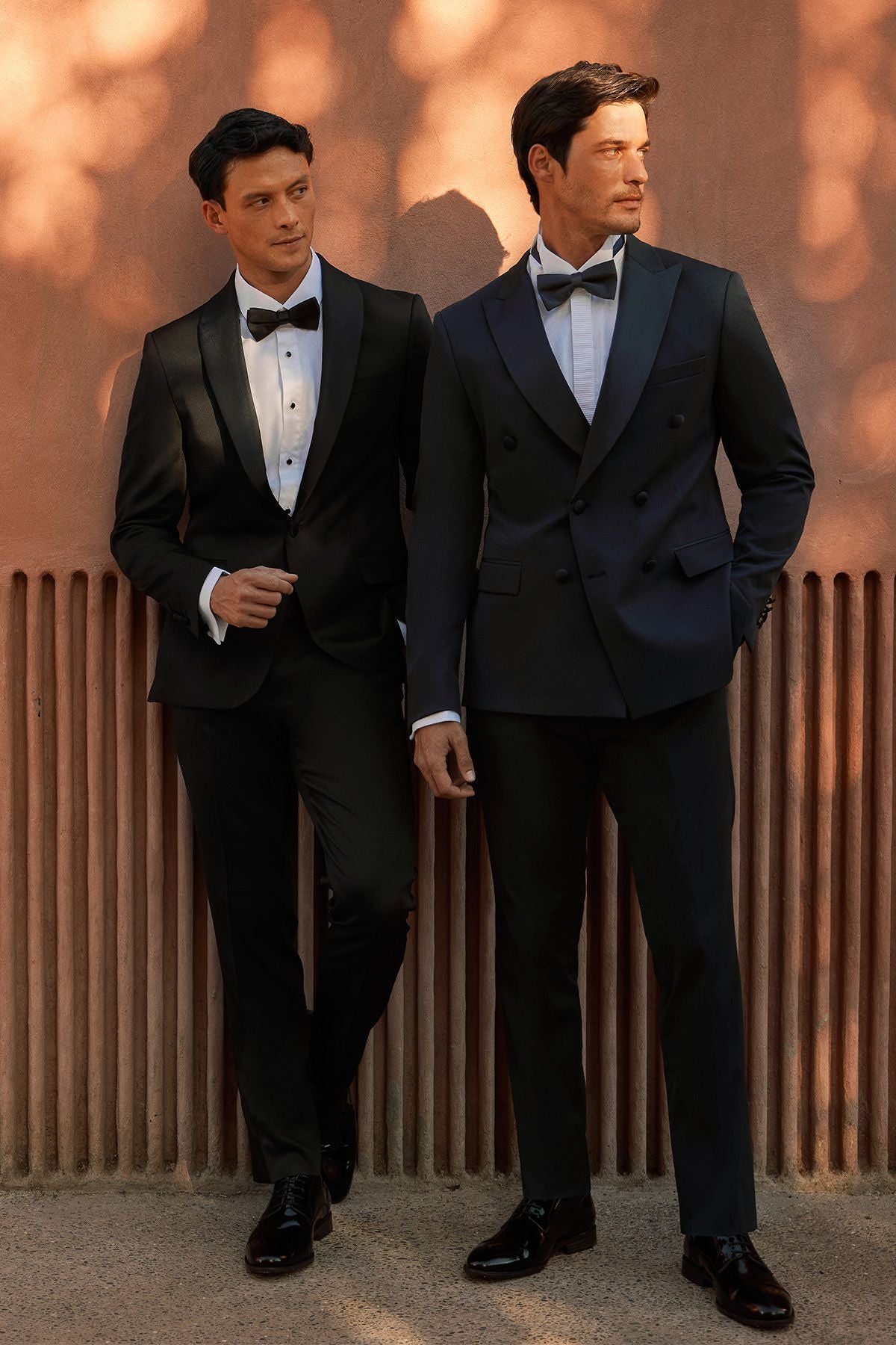 Men's black slim fit narrow cut shawl collar pattern classic tuxedo set
