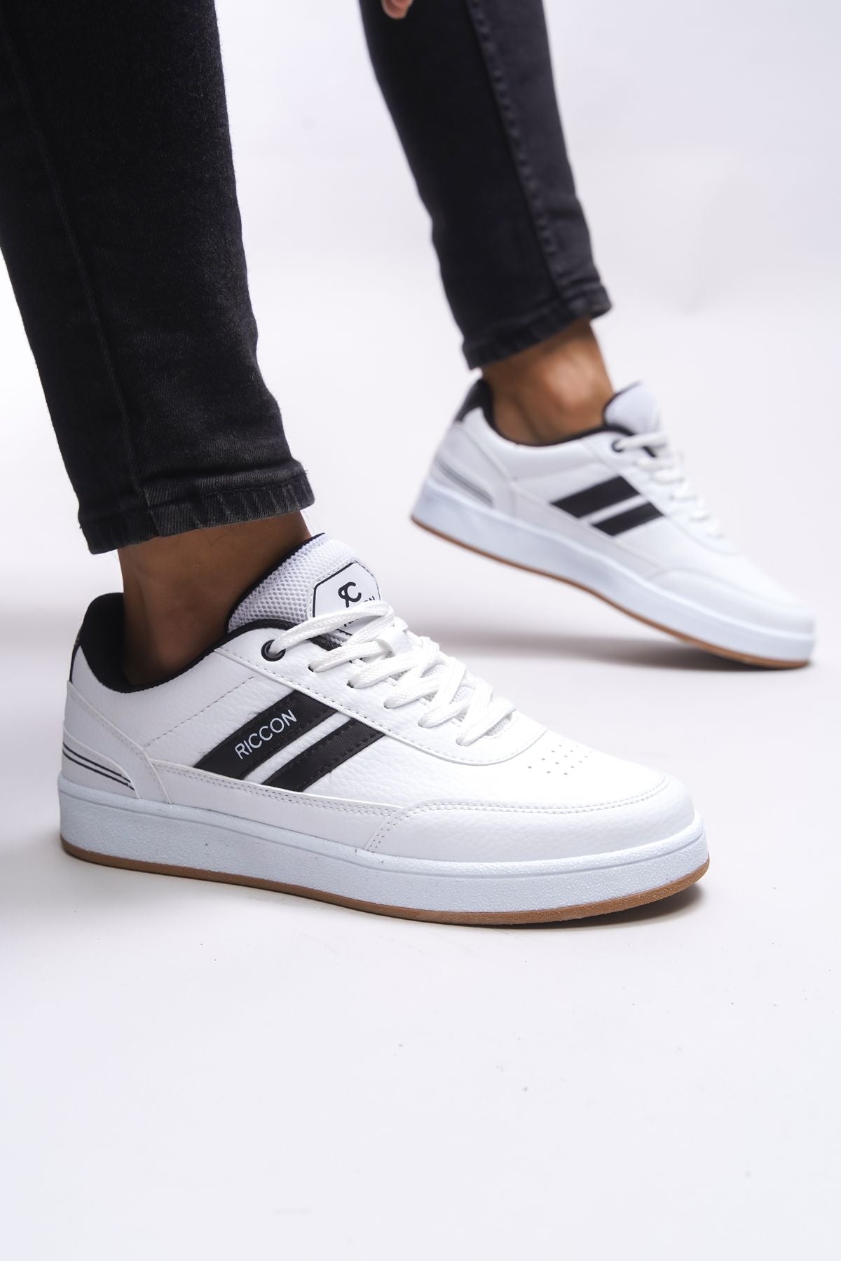 Zraudan Unisex Snekaer 001234 White Black Crepe