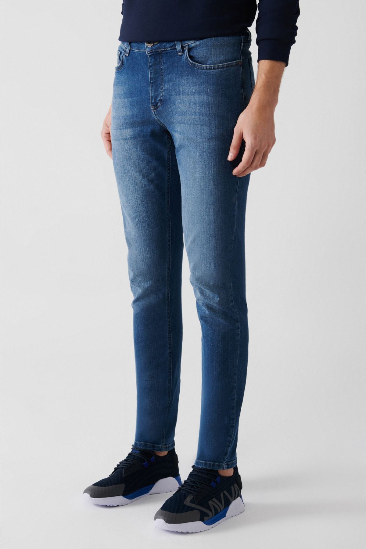 Men's Blue Obedness Washing Flexible Jean Pants B003506