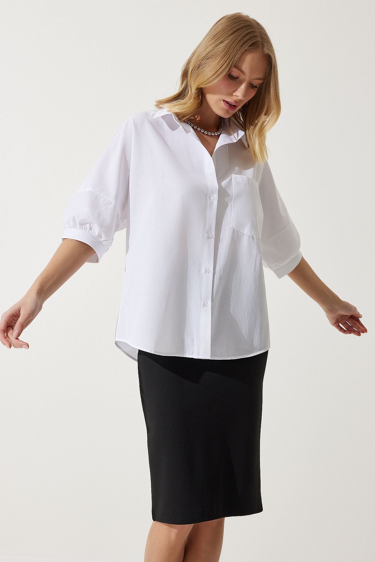 Woman White Balloon Sleeve Poplin Shirt DD01308