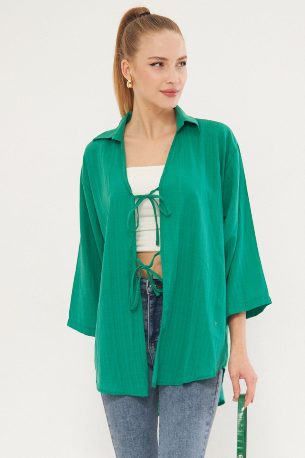 Female Green Shirt Collar with Lacked Kimono Shirt ARM-25K001006