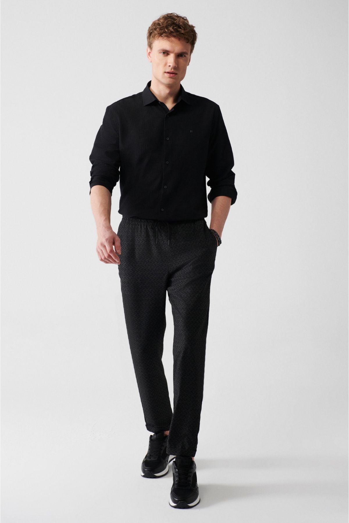 Flexible jogger pants with lace -up lace with a men's black waist A31y3008