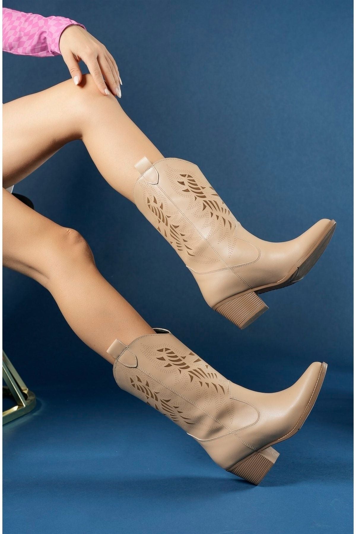 Nude Skin Woman Boots 00127001