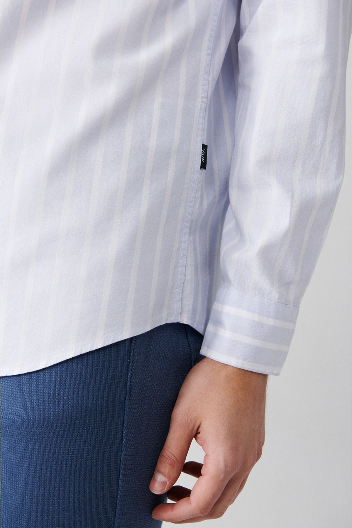 Men's light blue 100 %cotton oxford striped shirt A31y2055