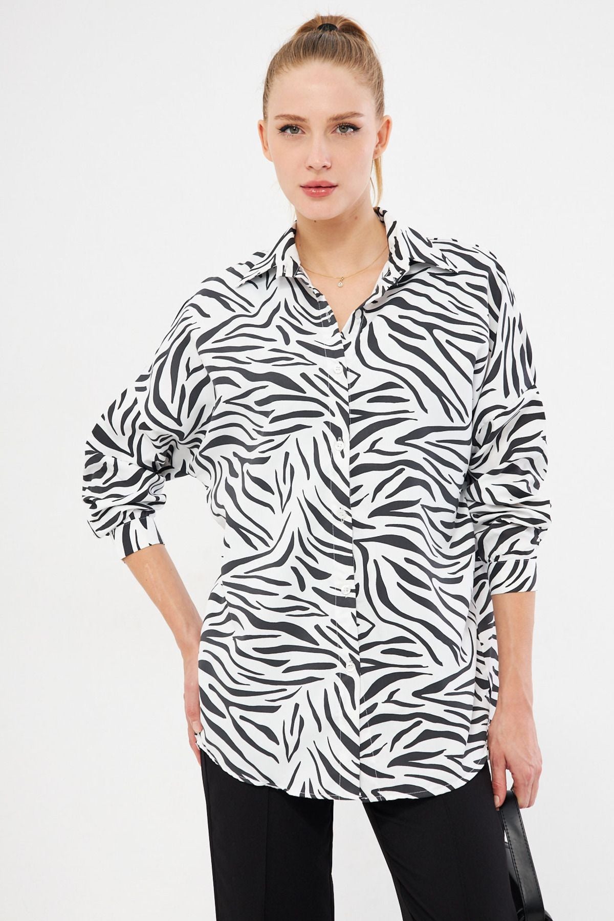 Woman Black Zebra Pattern Oversize Long Basic Shirt ARM-221145