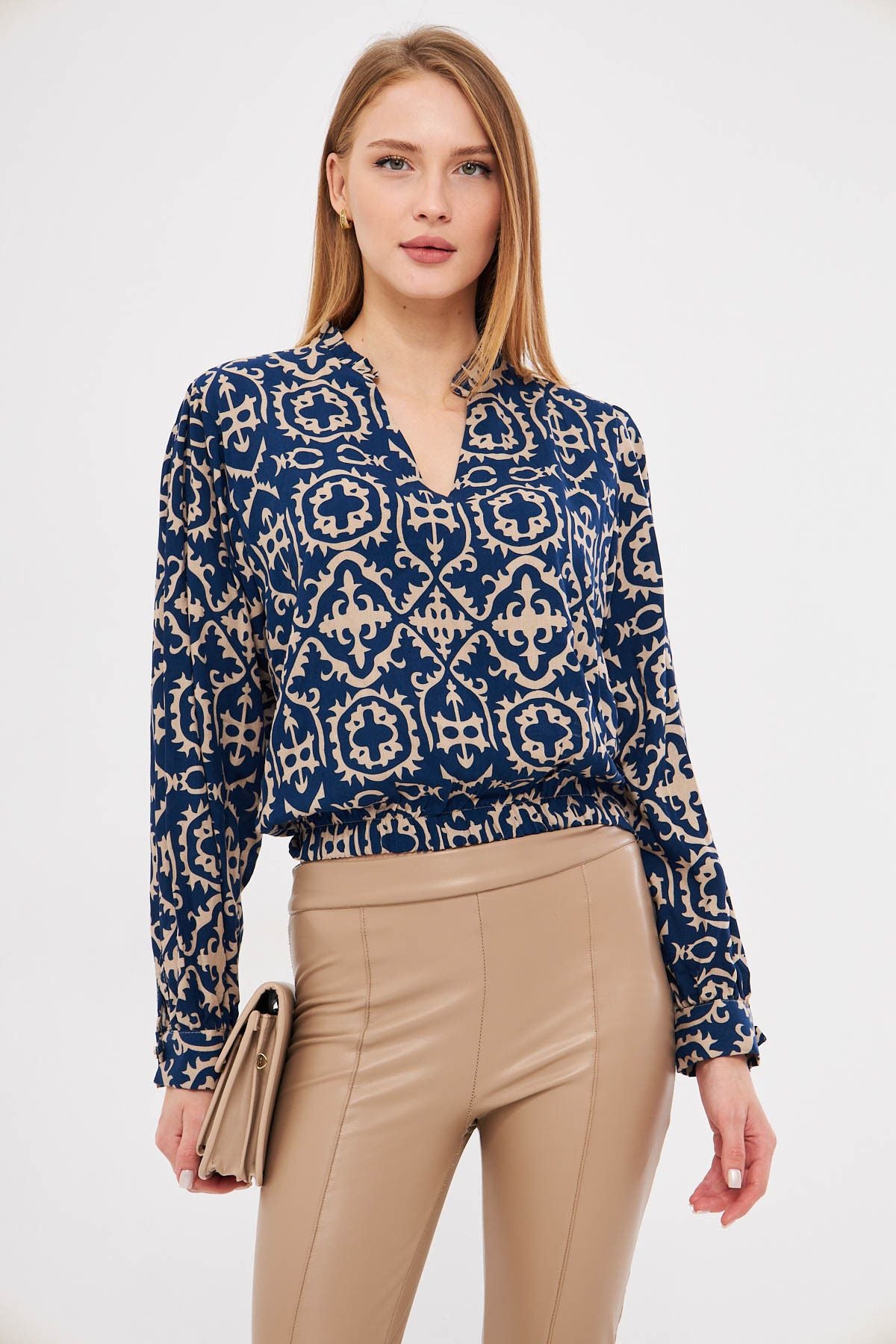 Woman Dark Blue V Yaka Yaka Pile Detailed Waist Waist Bluke Blouse ARM-25K001003