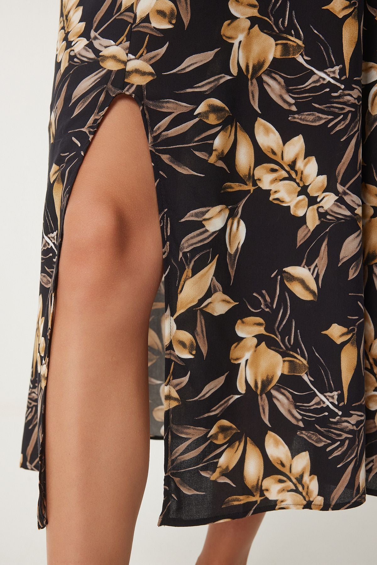 Female Black Beige Anvelop Yaka Patterned Summer Viscose Dress DK00166