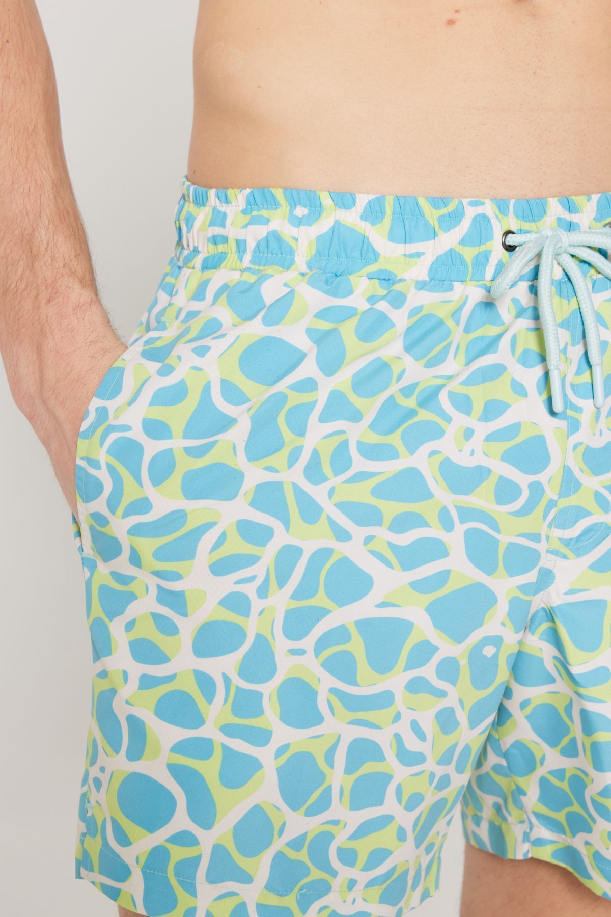 Male MINT FEEL STANDARD FIT Normal Cutting Pocket Fast Drying Patterned Mayo Sea Short