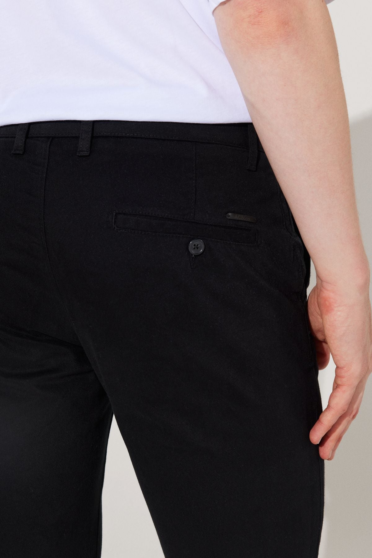 Men's black slim fit narrow -cut cotton flexible comfortable chino pants