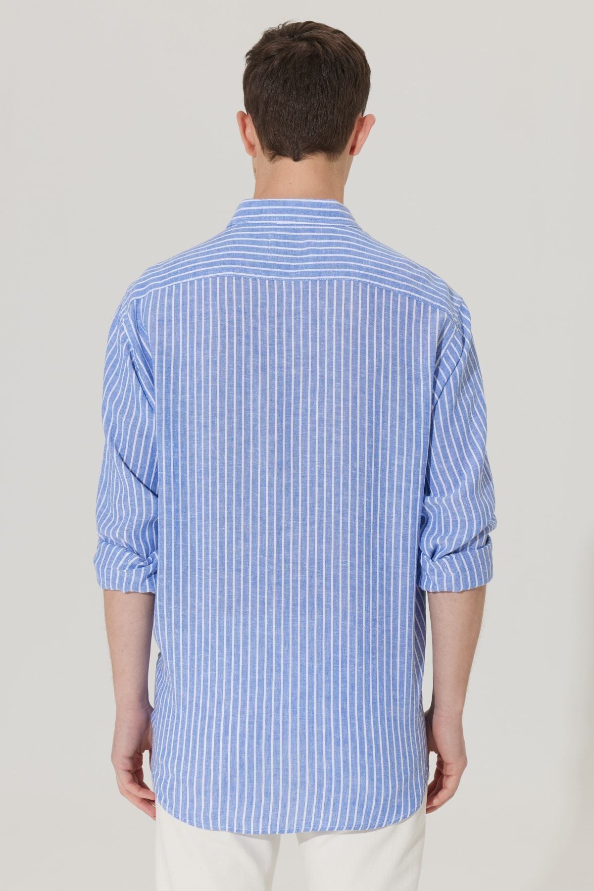 Men's white-blue linen comfort fit comfortable cutting buttoned shirts with collar striped