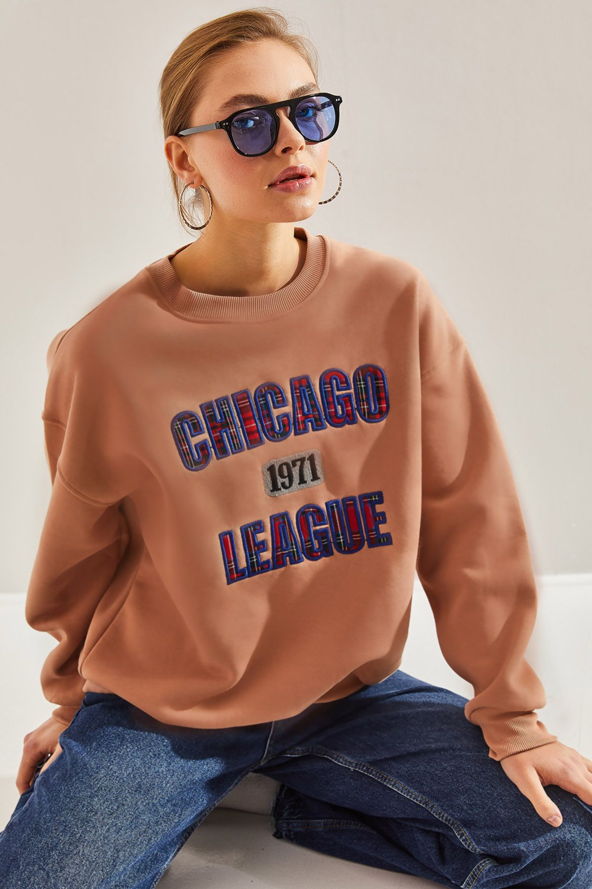 Woman Chicago Printed Three Yarn Sweatshirt