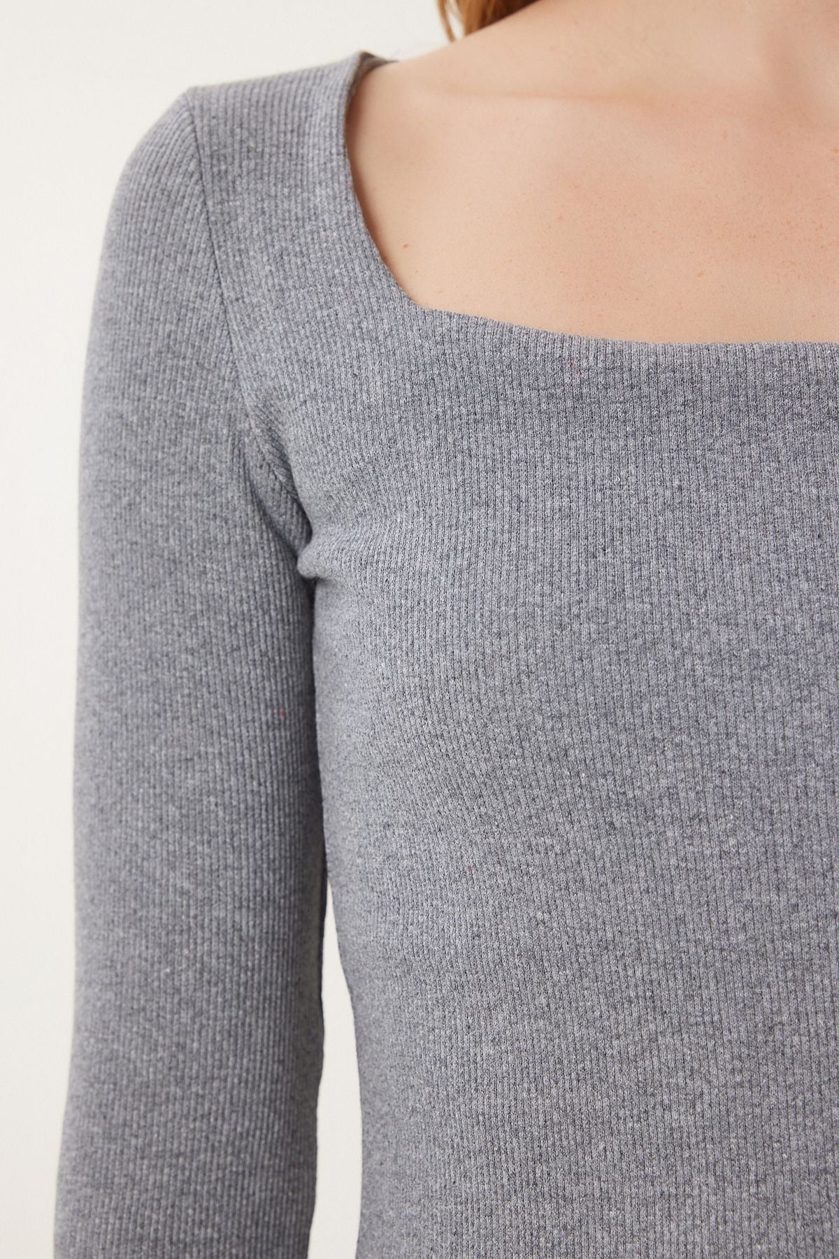 Women's Gray Square Collar Vumor Knitting Blux GT00052