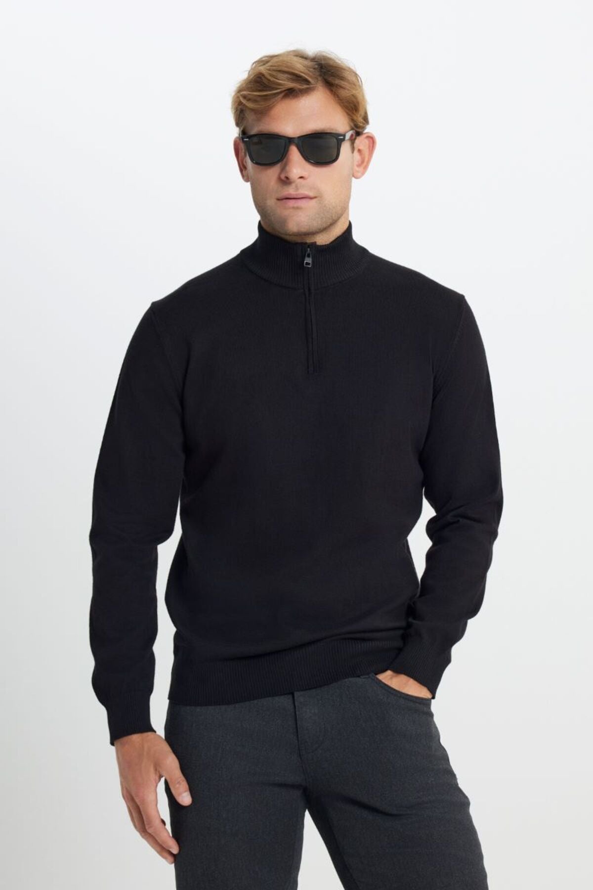 Standard Fit Normal Cut Bato Yaka Knitwear Black Cossack