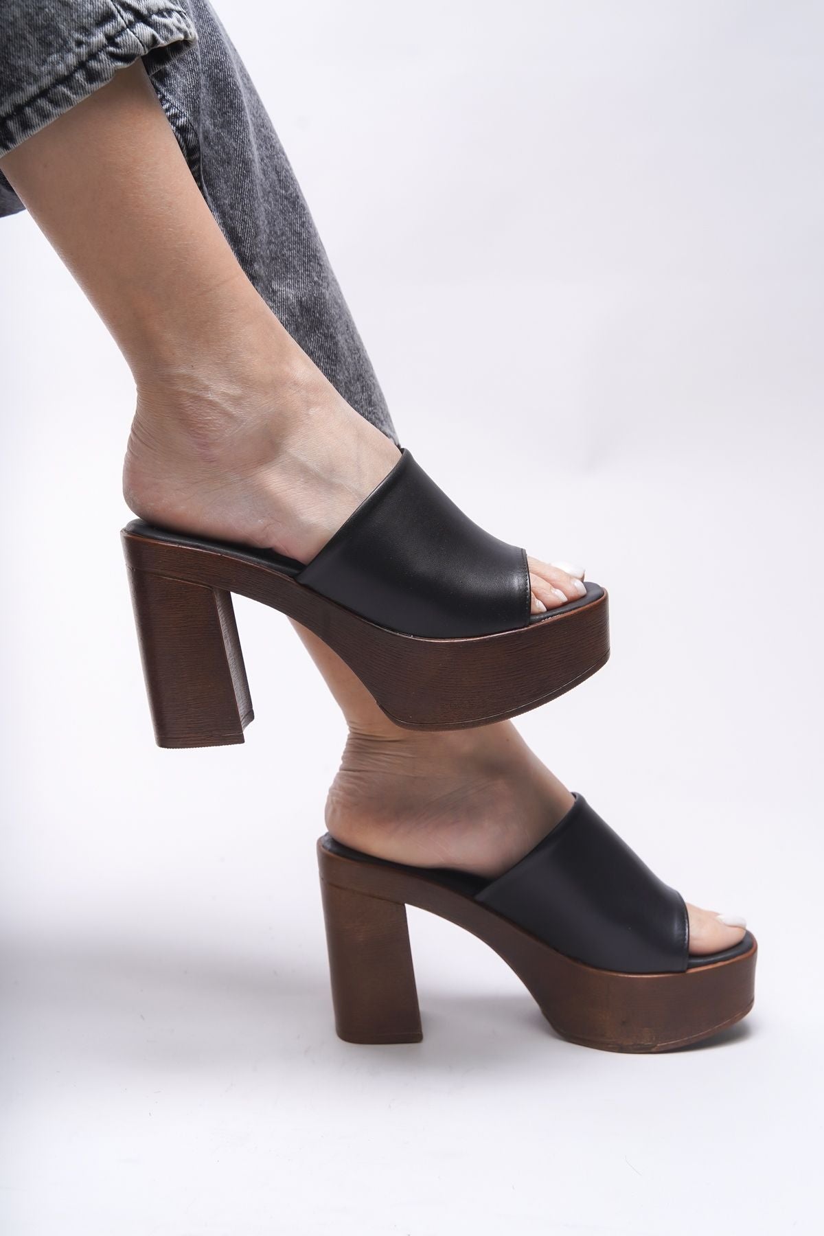 Jislantha Woman Heels Slippers 0012763 Black