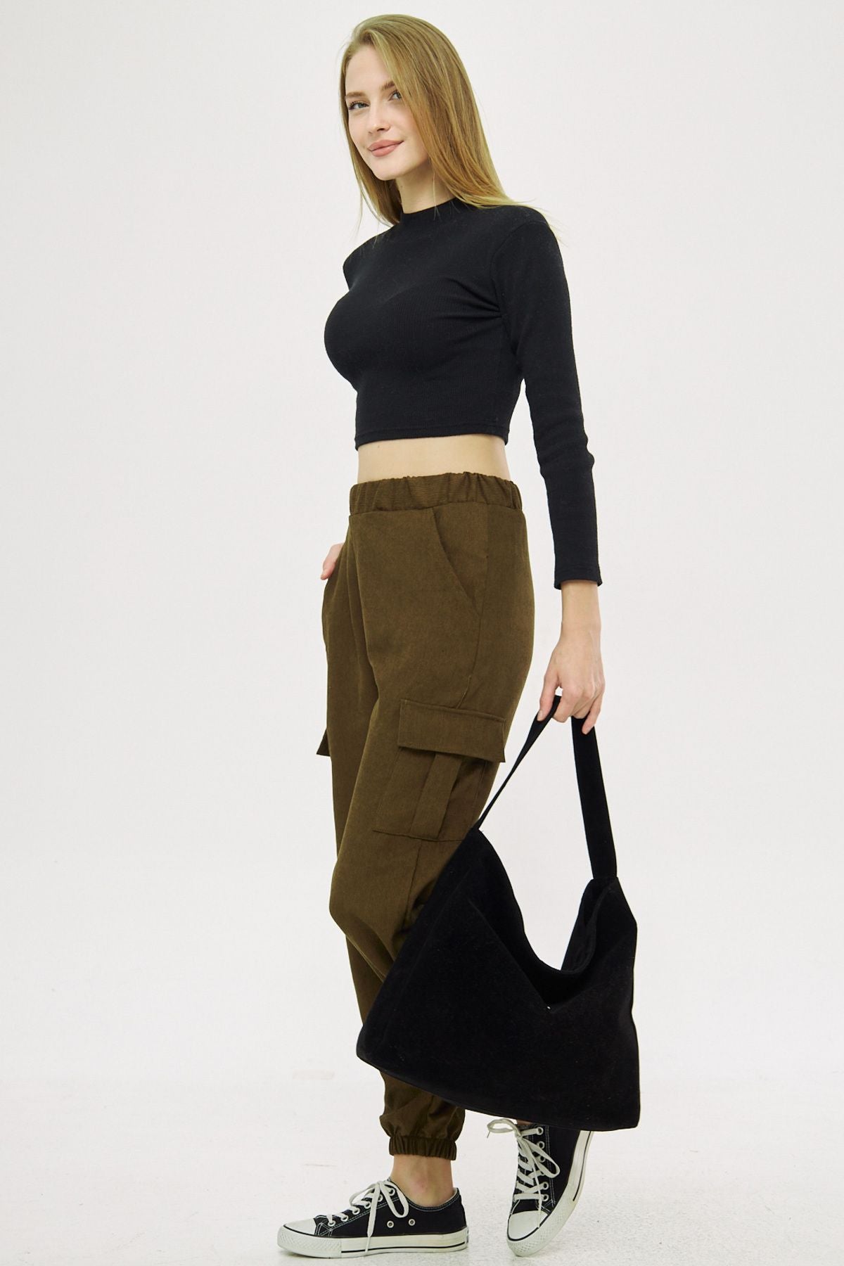 Woman Dark Khaki Velvet waist and leg righteous thin wick cargo pants Arm-25k001035