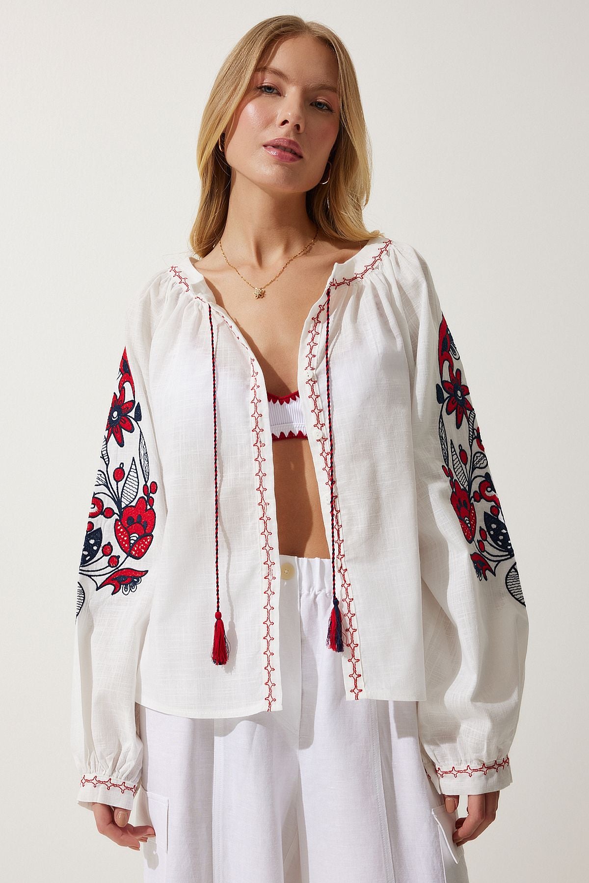 Female white embroidered button flax blouse es00151