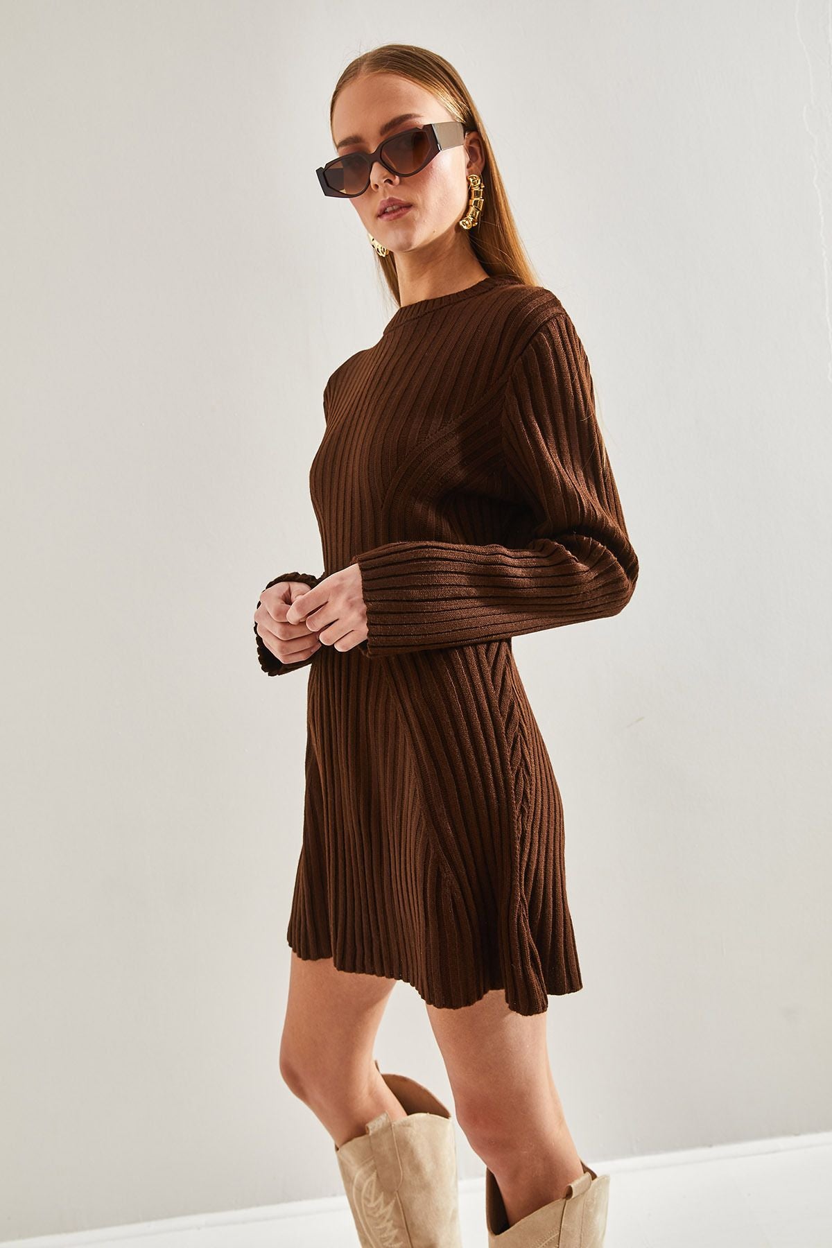 Female Bicycle Collar Conspuent Knitwear Dress
