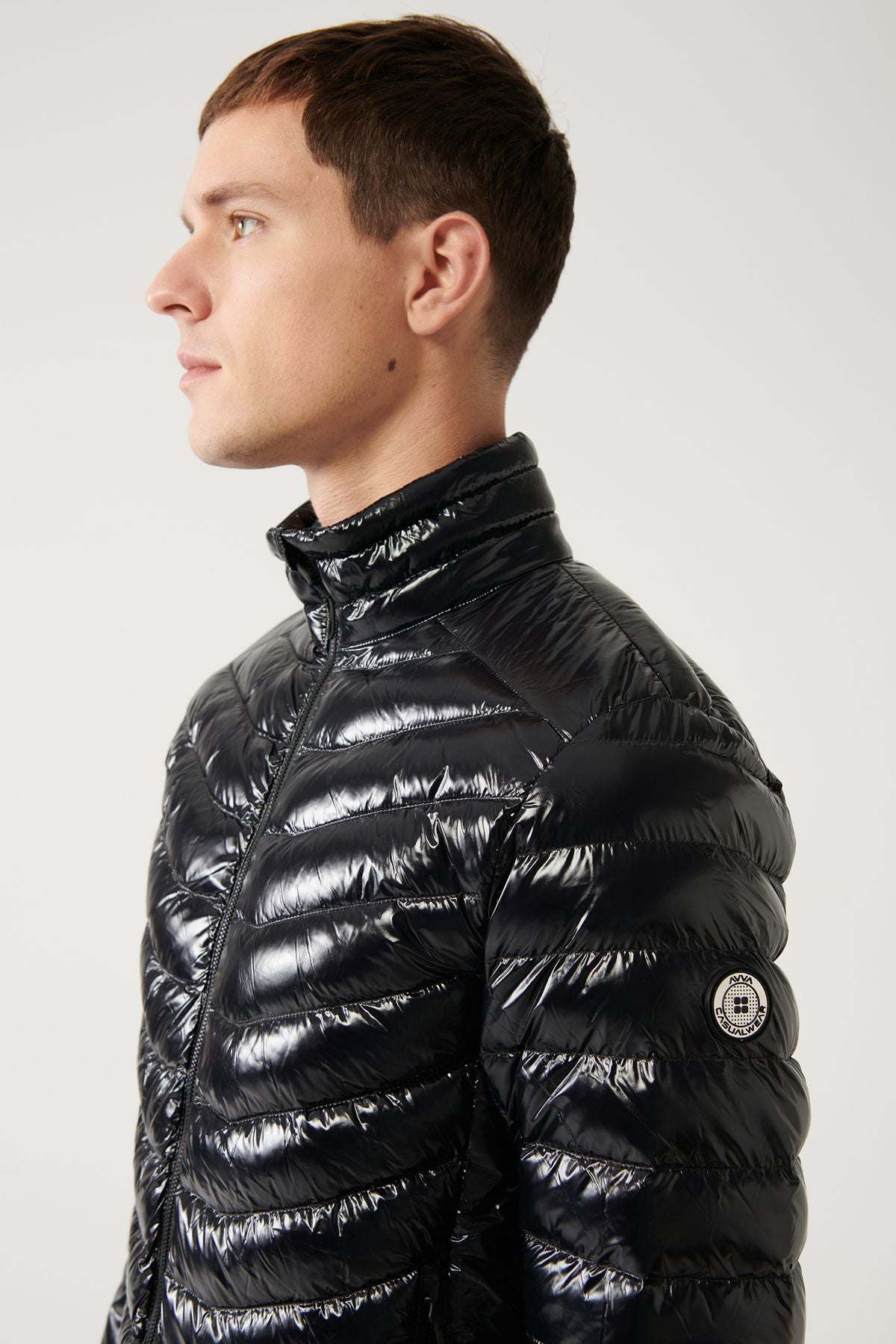 Men's black goose feather water -derived windproof fabric upright collar bright swelling coat B006015