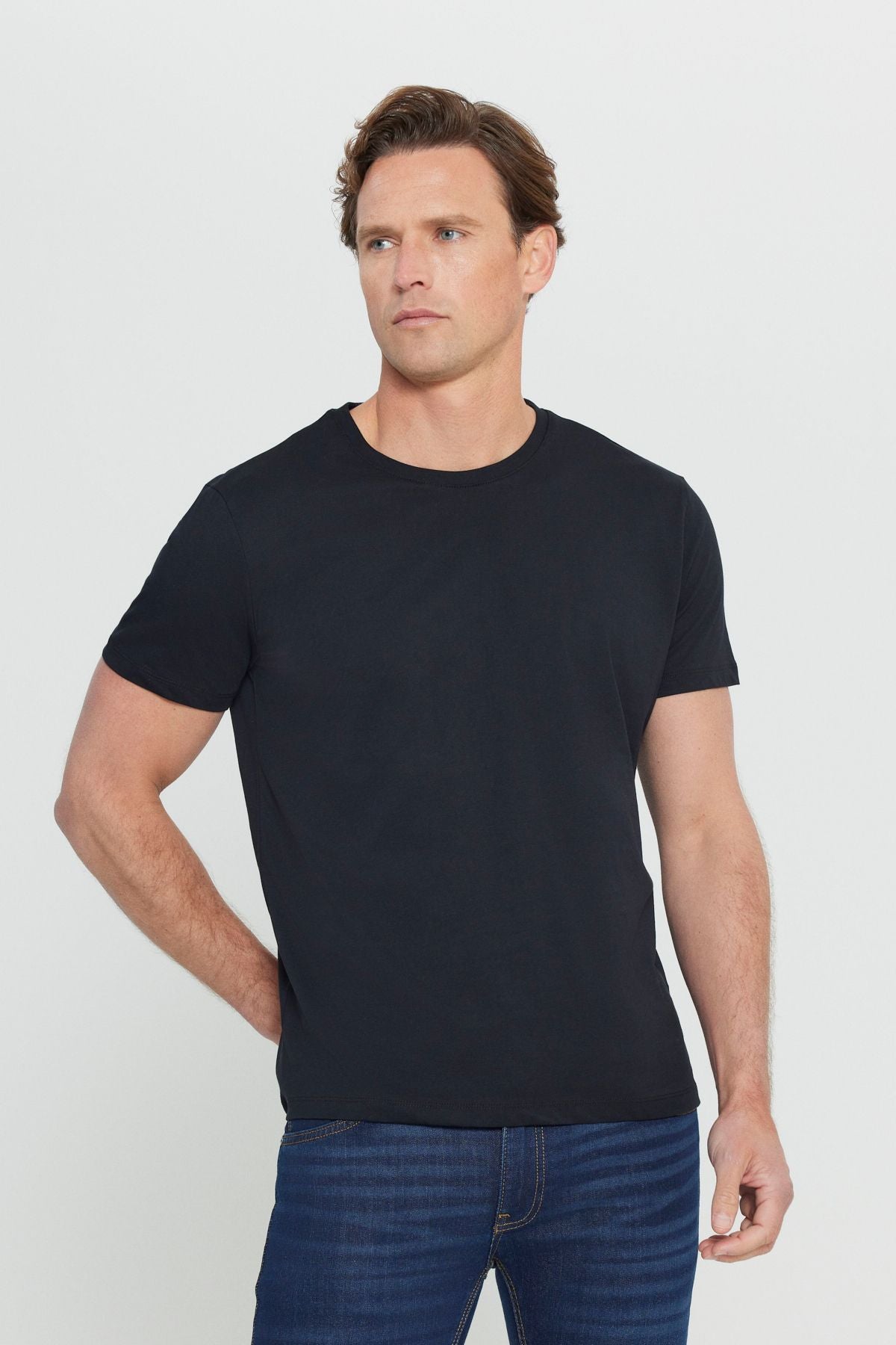 Men's black 100 %cotton slim fit narrow cut bicycle collar Basic T -shirt