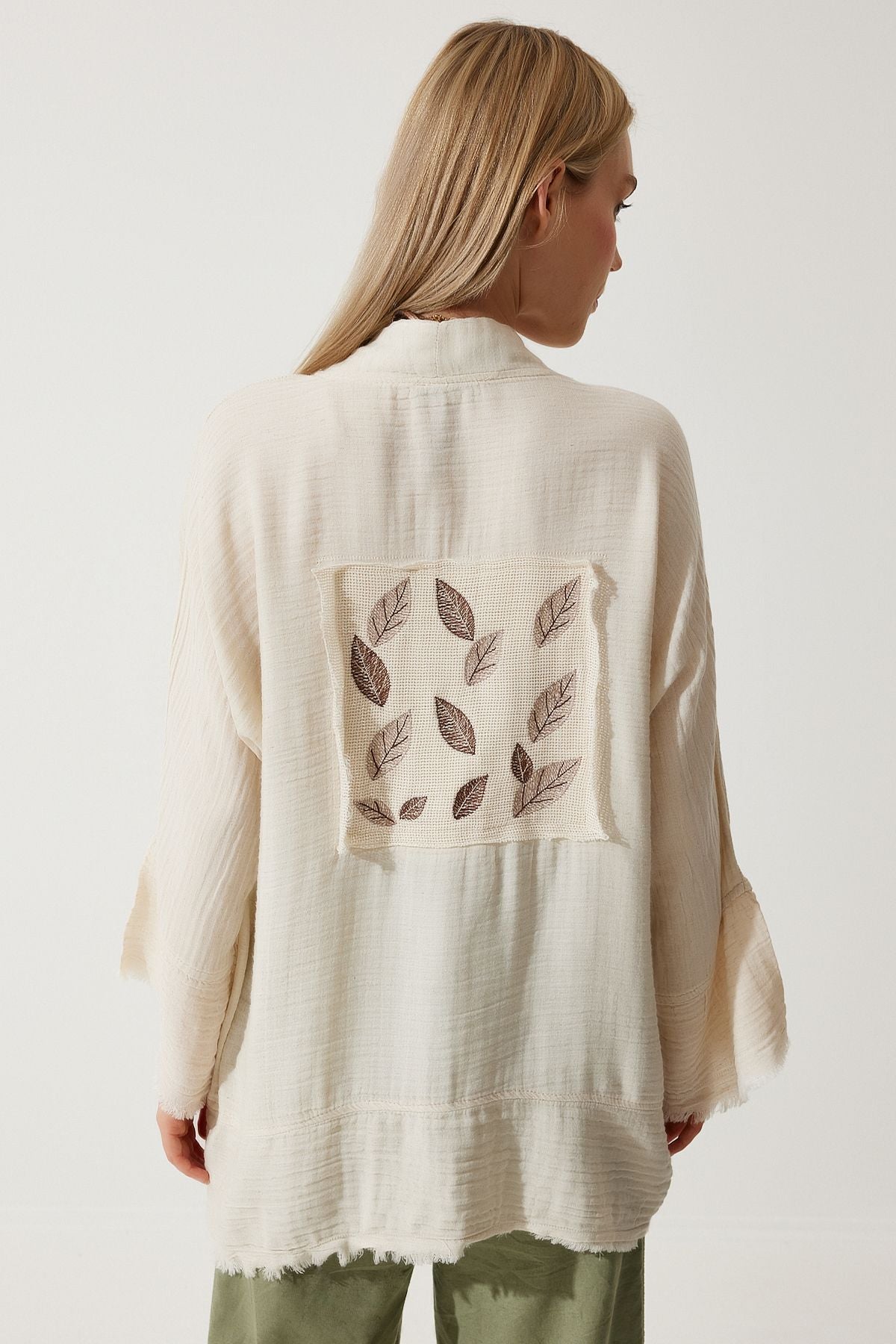 Women's Cream Flower Detail Premium Muslin Kimono RG00030