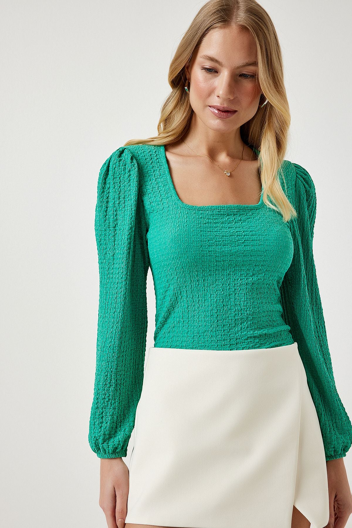 Female green square collar textured knitted blouse DD01111