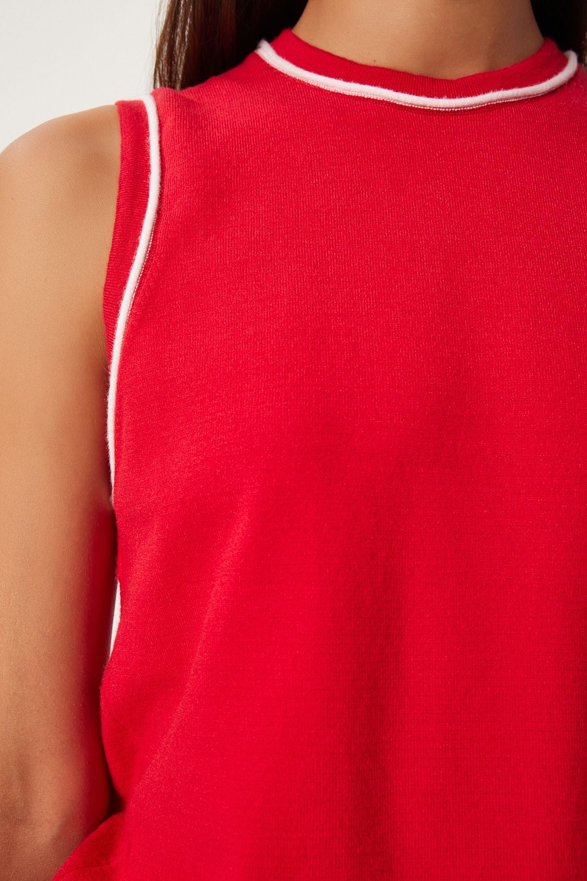 Woman Red Sleeveless Triko Blouse PF00076