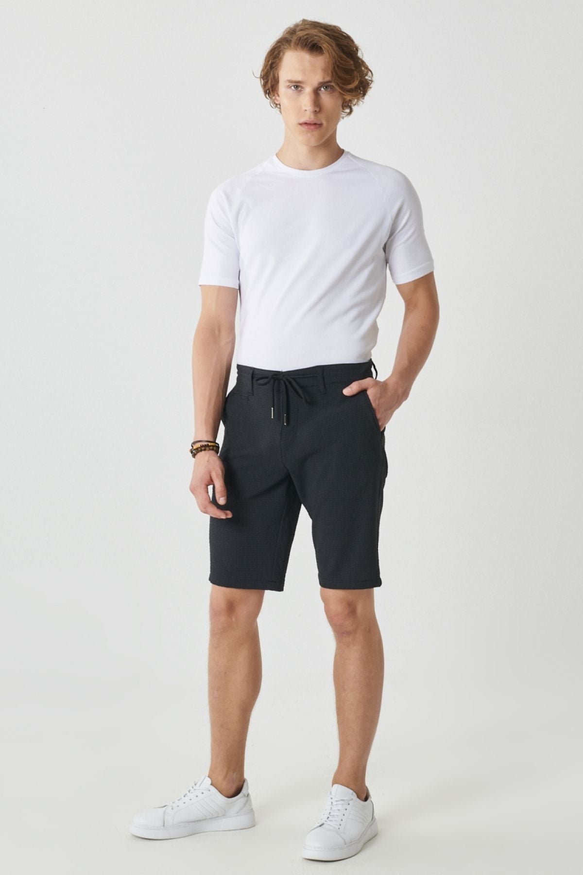 Men's anthracite slim fit narrow cut waist tied flexible shorts