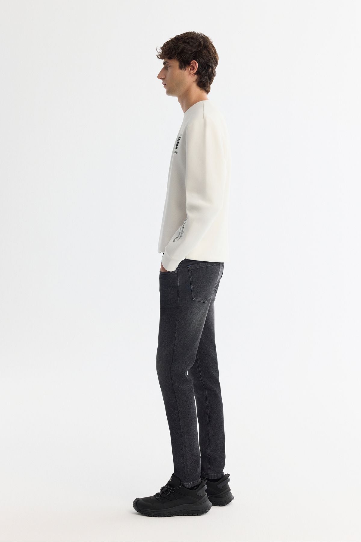 Men's Black Obedness Washing Jean Pants A42y3524