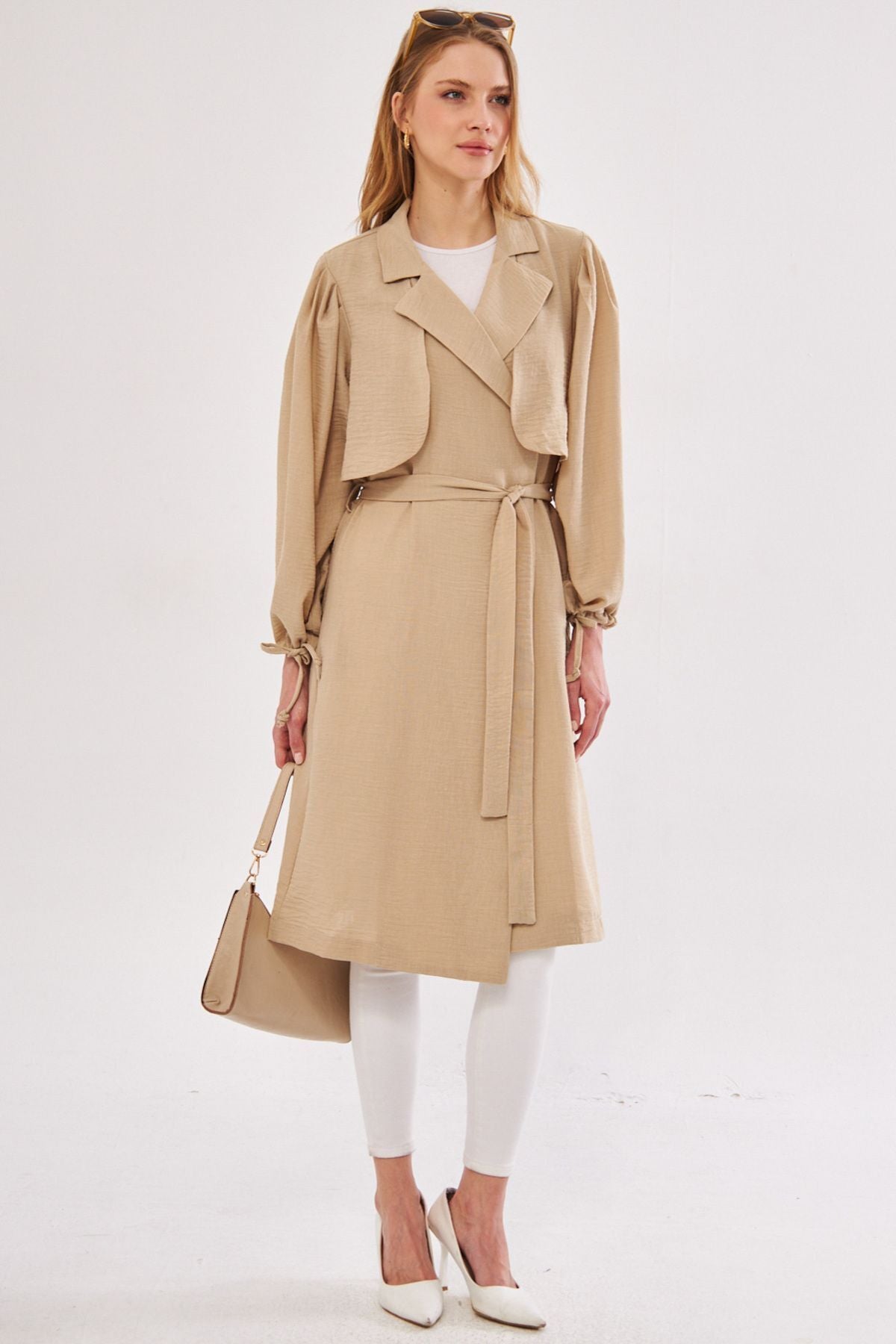 Female Beige Ennea Trench coat sleeves Pleated Belled Arm Mouth Lace Lace Detail Arm-24Y001030