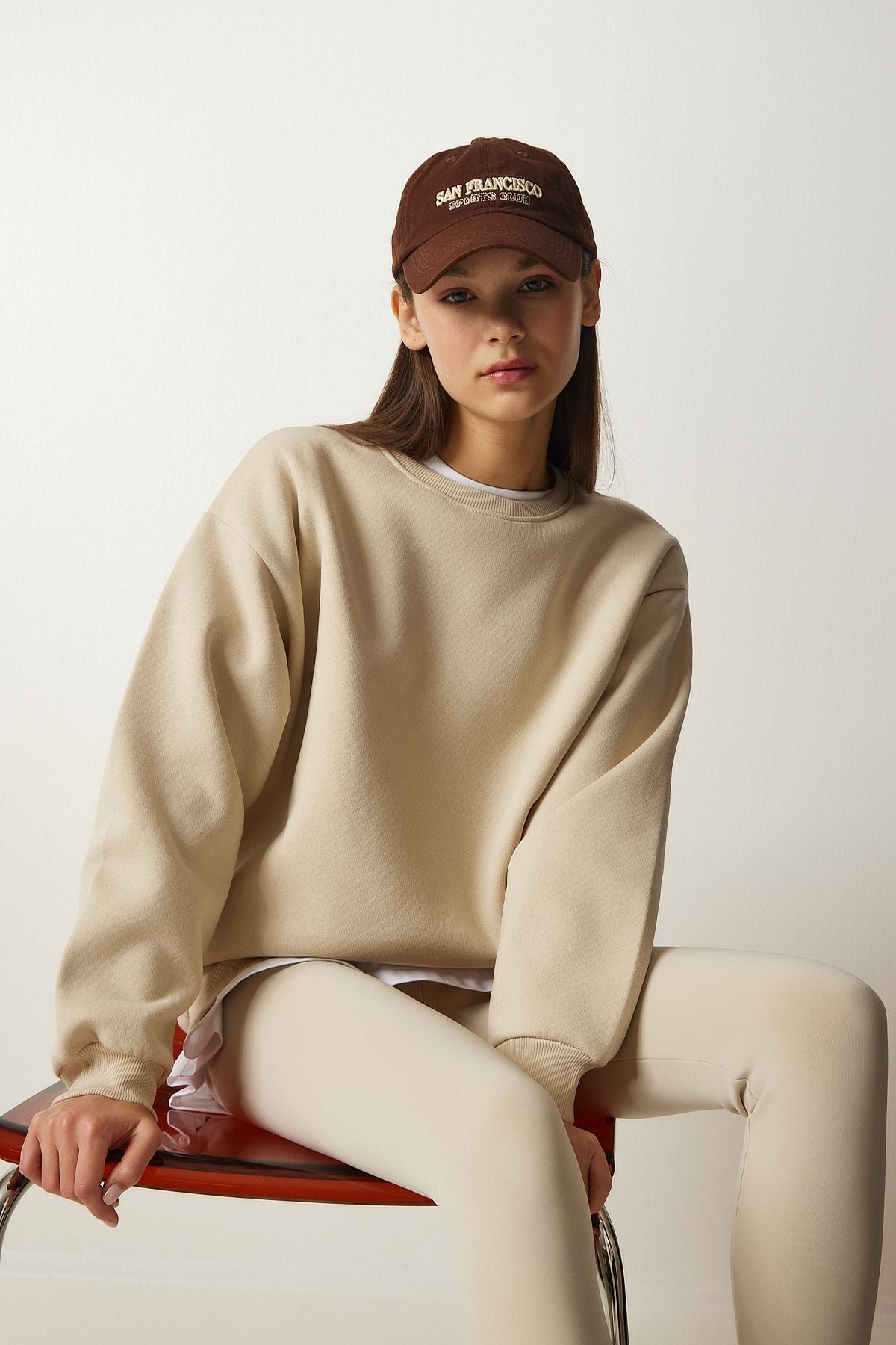 WOMEN'S CREAM BASIC SWEATSHIRT OW00001