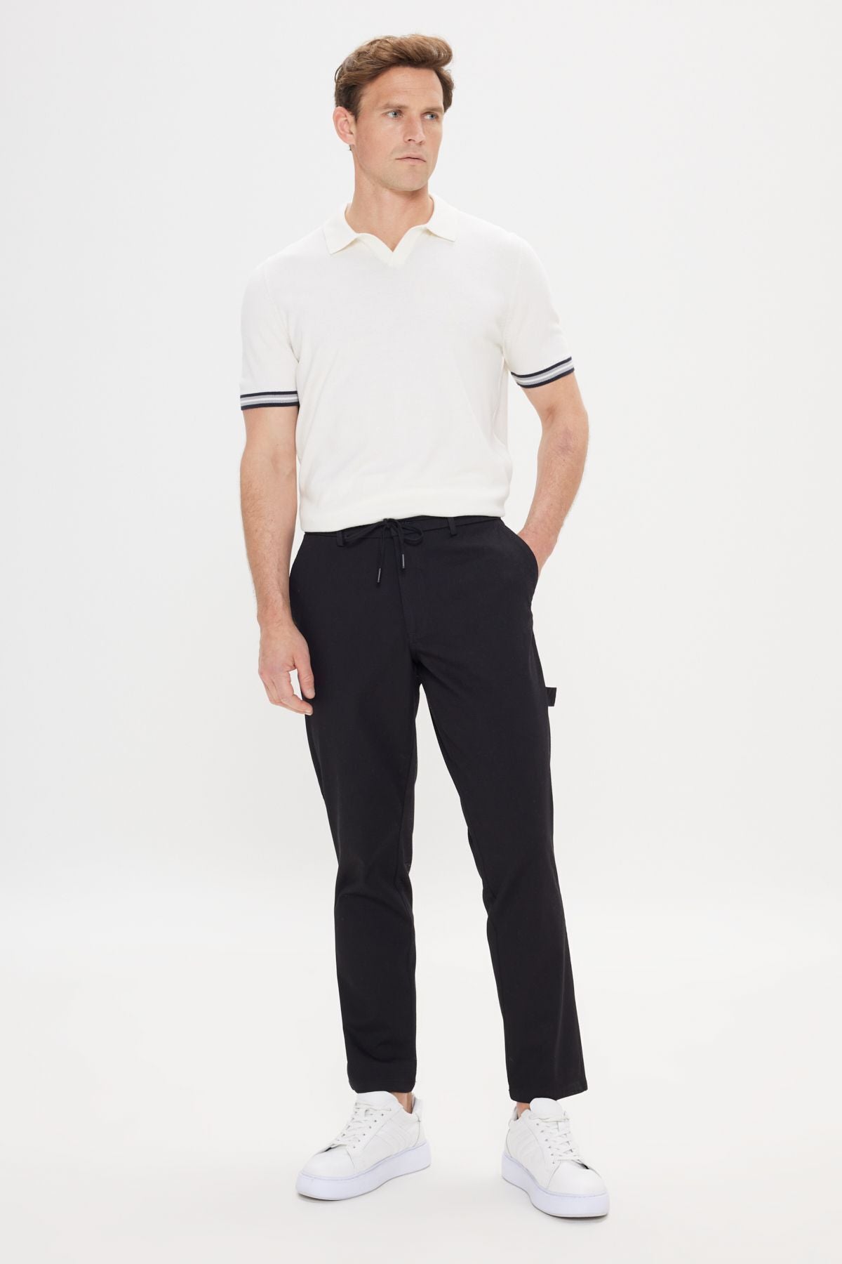 Men's black oversize with plenty of cut waist -tied cotton flexible Achaened side pocket pants