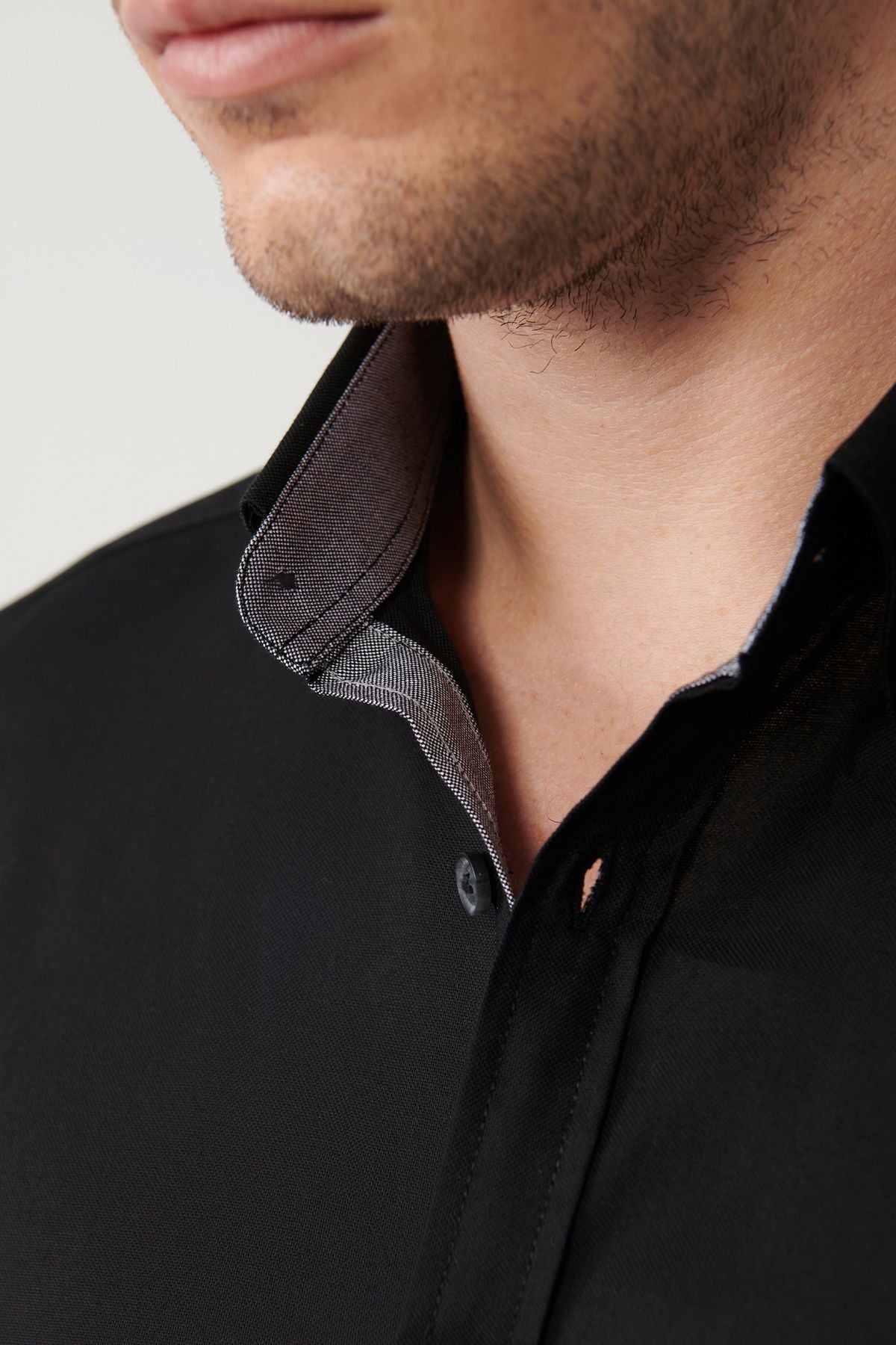 Men's black button collar 100 %cotton oxford shirt B002034