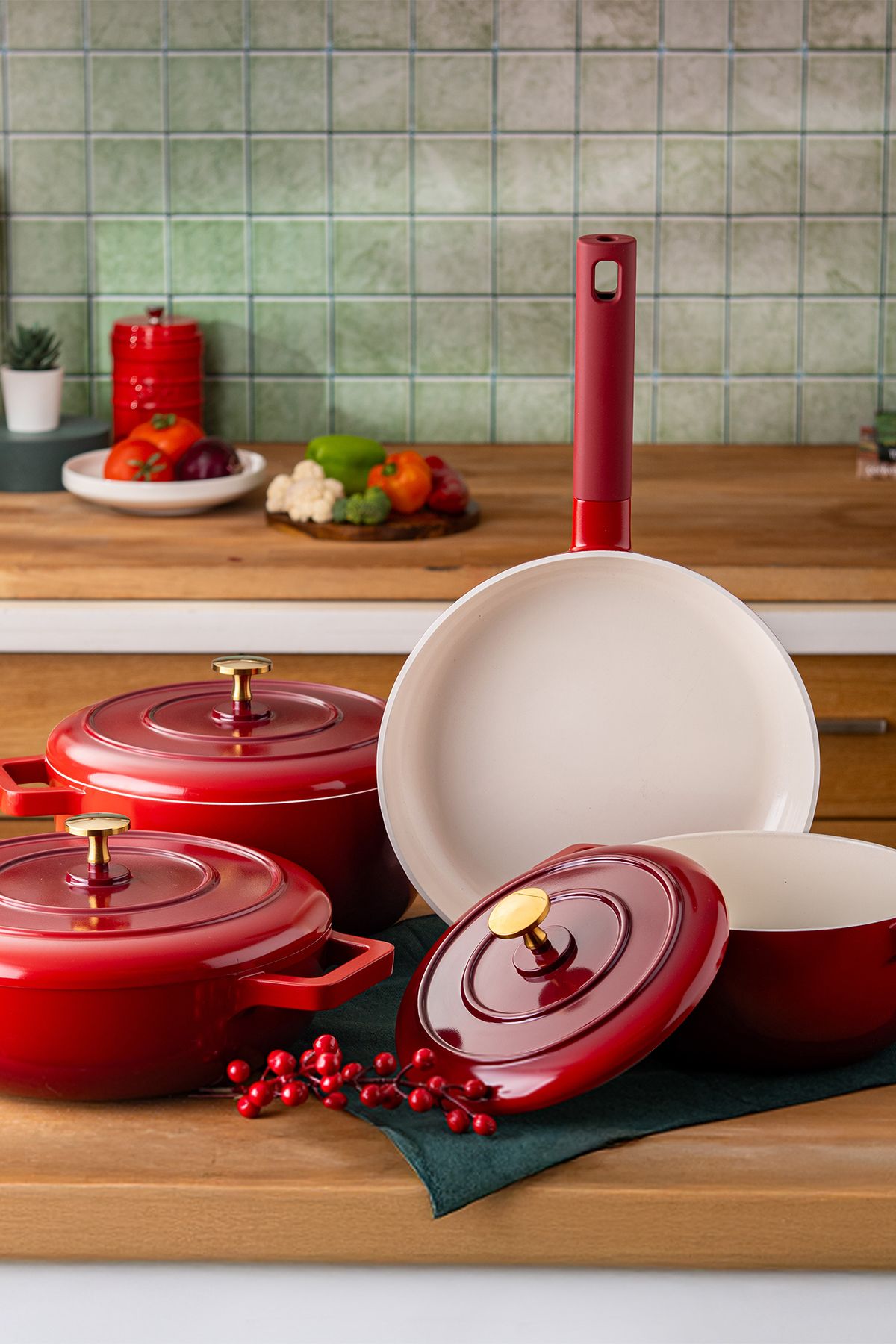 Red Royal 7 Piece Cookware Set