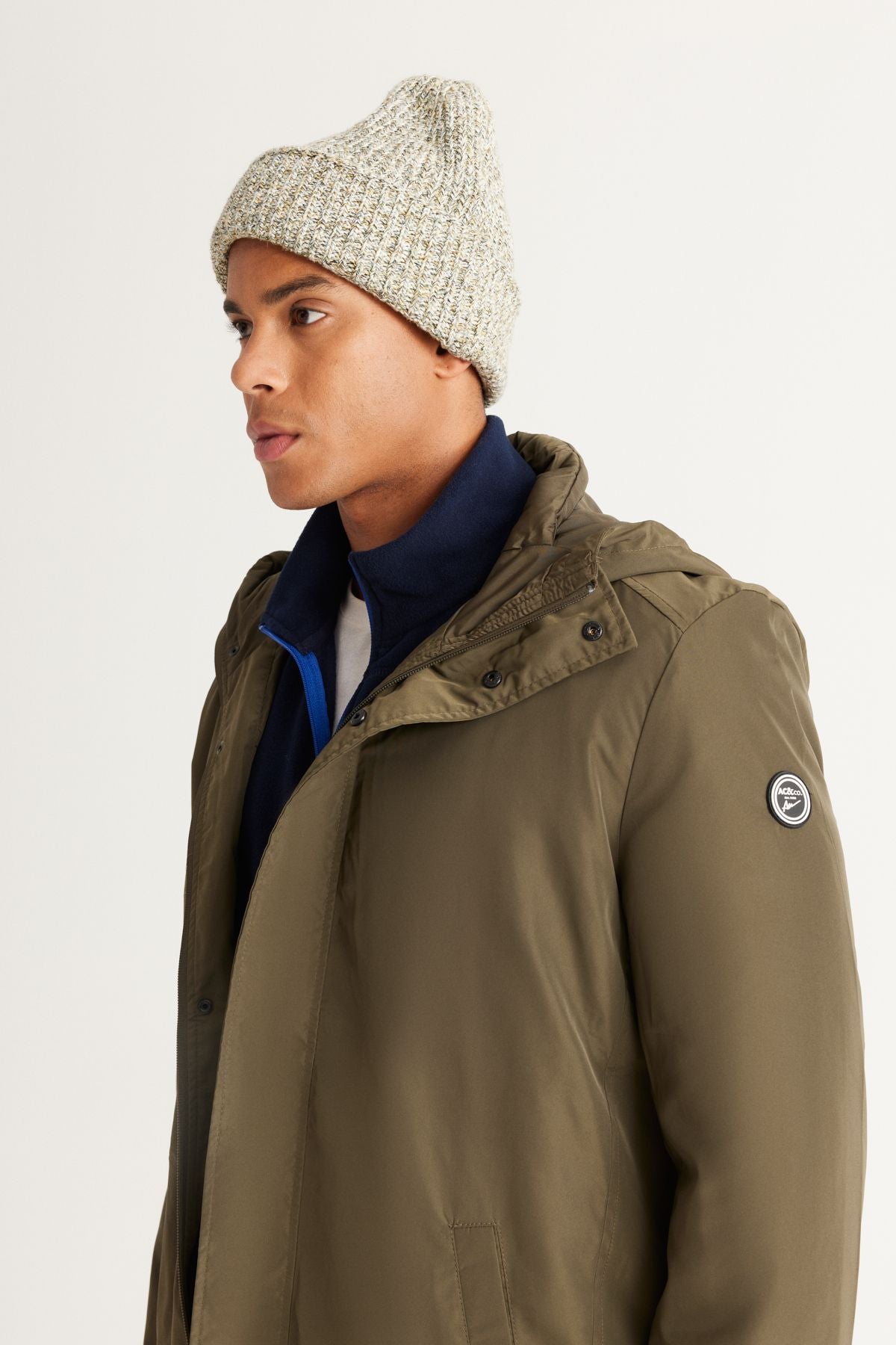 Male Khaki standard fit normal cut windproof hooded upright collar coat trench coat