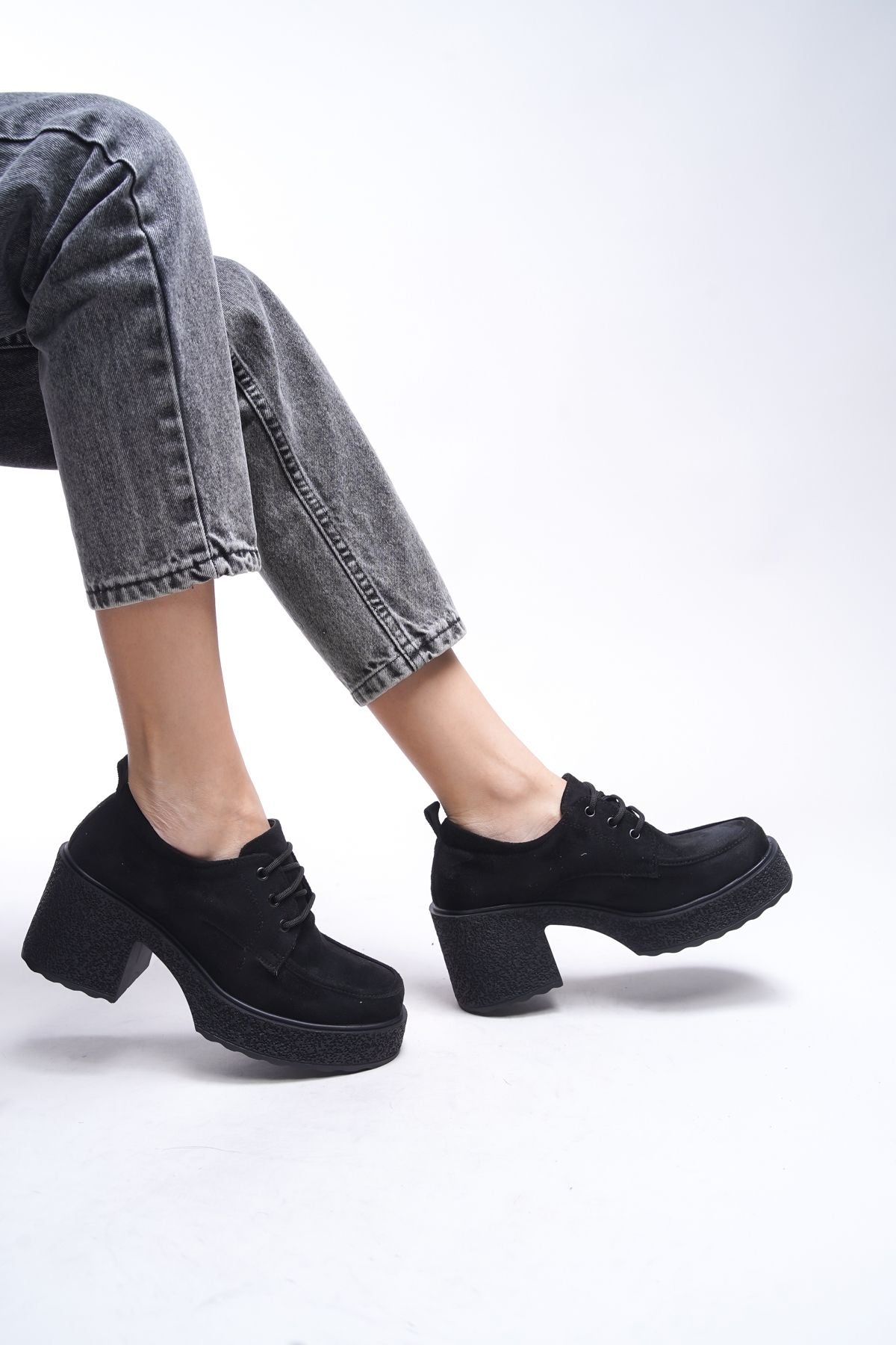 Qerekna woman heels laced loafer 00121500 black suede