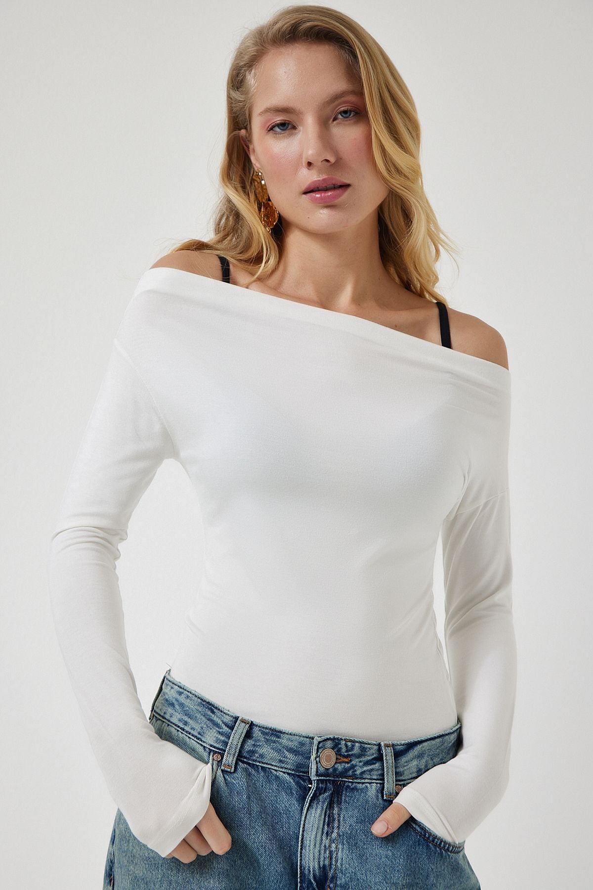 Woman White Kayak Yaka Knitting blouse RX00046