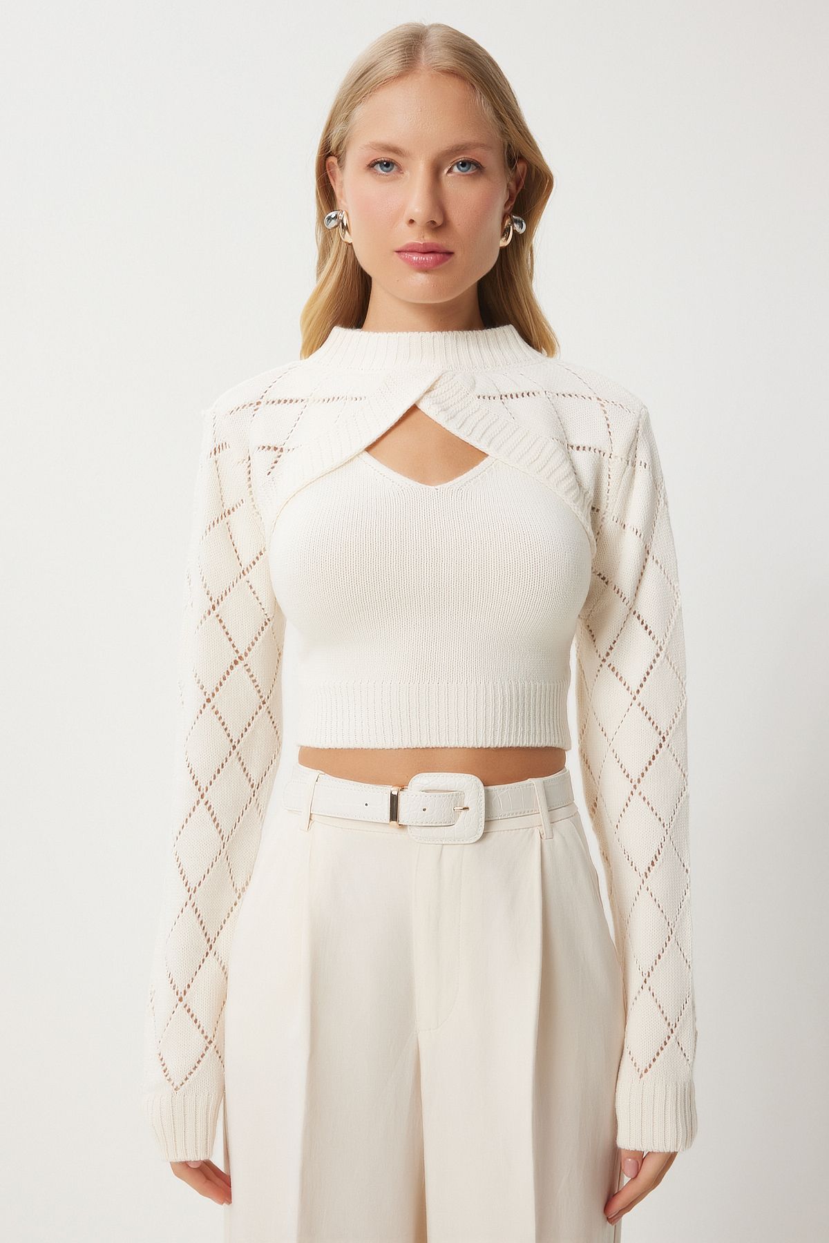 Women's cream fisherman collar knitwear athlete Crop team MT00153